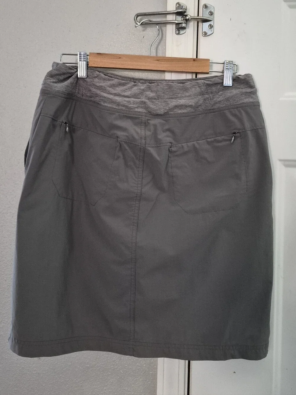 Duluth Trading AKHG Access Point Pull-On Skort dark Gray - Picture 9 of 10